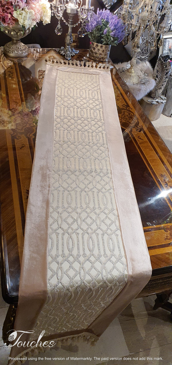 Luxurious Table Runner Embroidered with Silk Threads – 220cm x 50cm